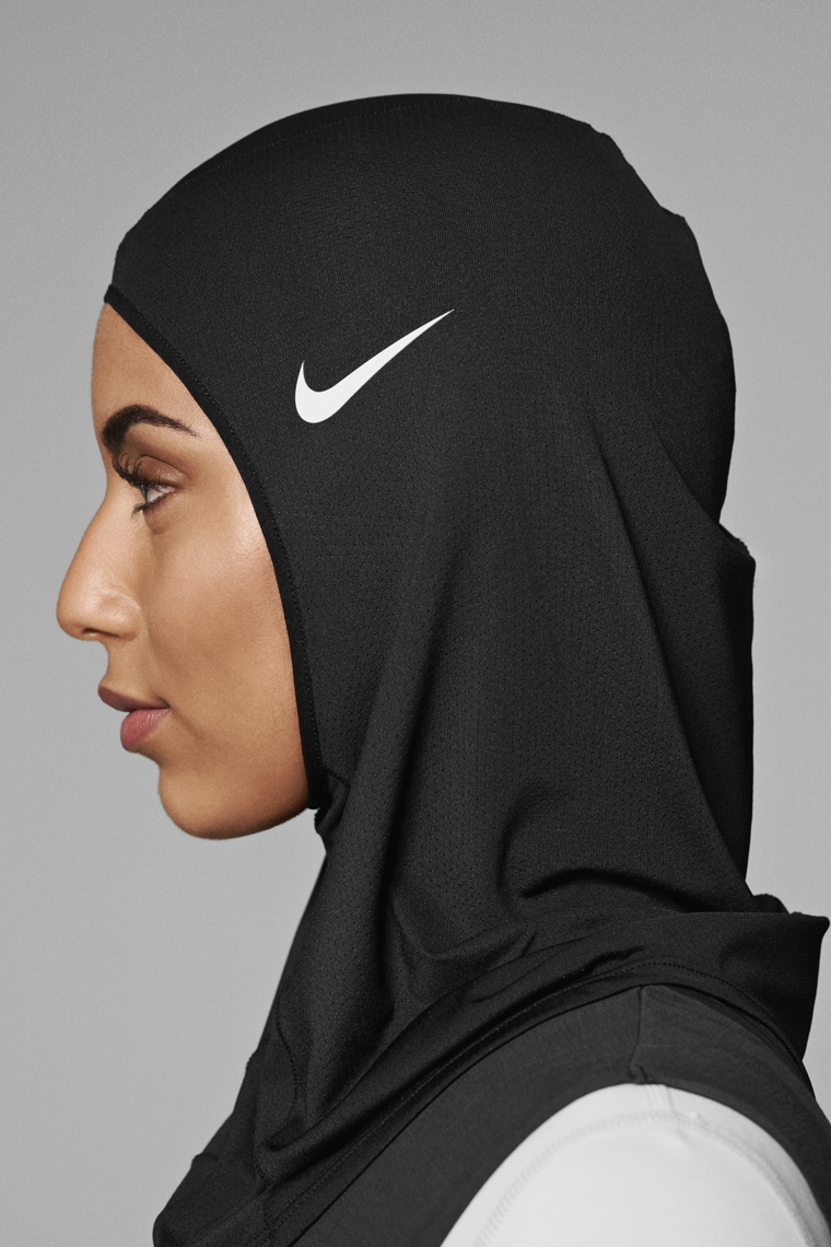 Nike Pro Hijab Image Retouching